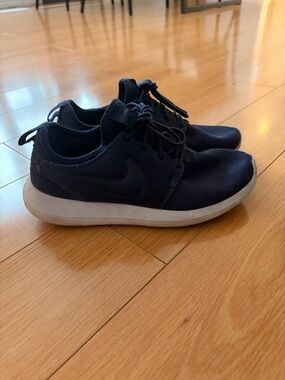 Nike Navy Running Shoes with White Sole